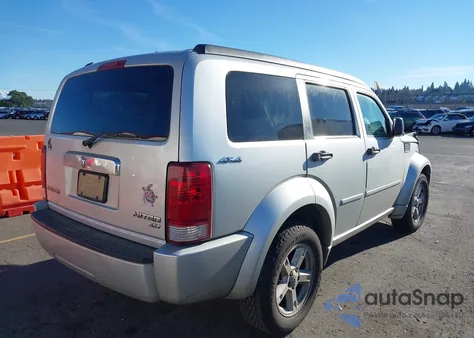 2010 Dodge Nitro Sxt из США, поврежденный, VIN 1D4PU5GK5AW129358